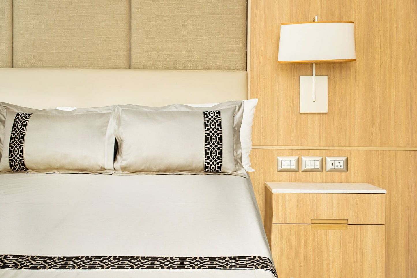 Venice Bedsheet 500-Thread-Count
